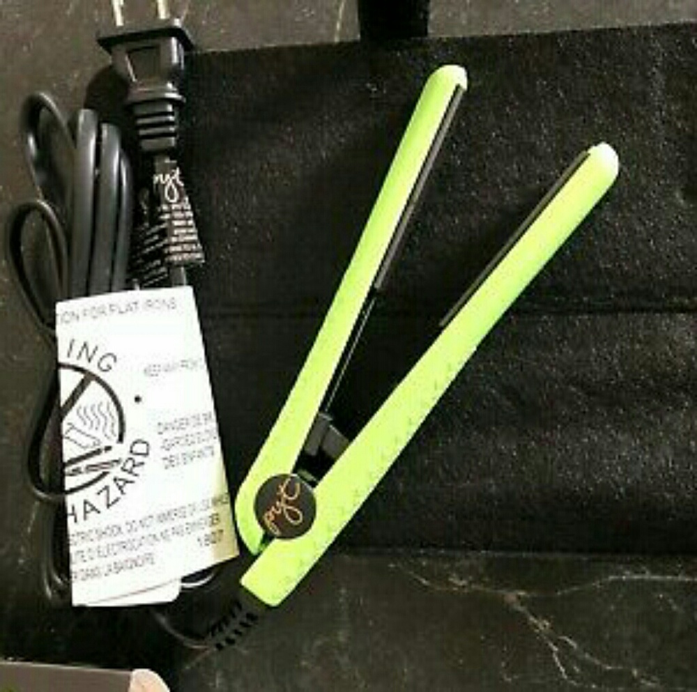 PYT Mini Yellow ceramic hair straightener